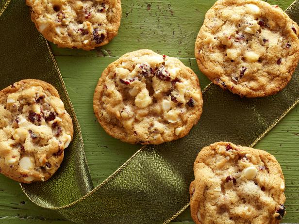 White chocolate and butterscotch chip pretzel cookies