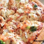 Shrimp pizza with goat cheese